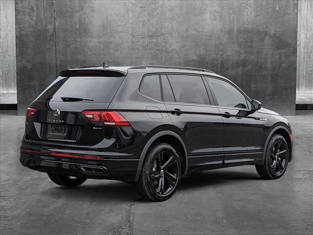 2024 Volkswagen Tiguan SE R-Line Black