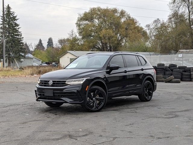 2024 Volkswagen Tiguan SE R-Line Black