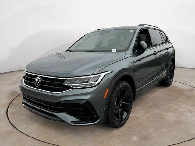 2024 Volkswagen Tiguan SE R-Line Black