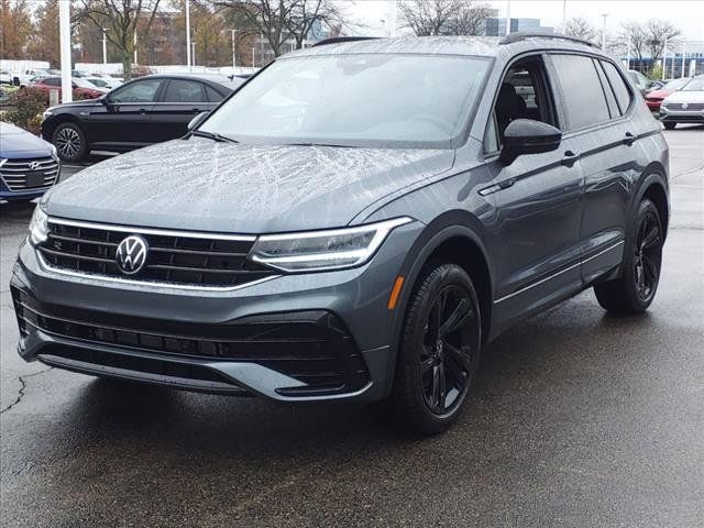 2024 Volkswagen Tiguan SE R-Line Black