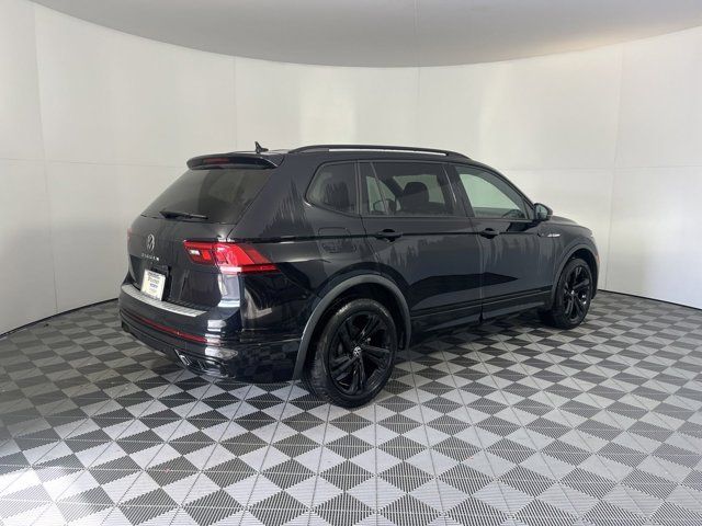 2024 Volkswagen Tiguan SE R-Line Black