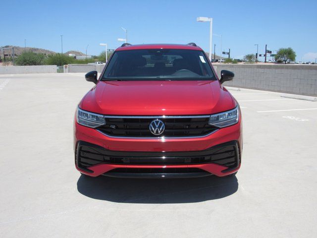 2024 Volkswagen Tiguan SE R-Line Black