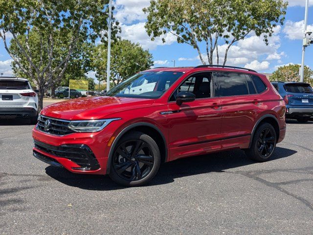 2024 Volkswagen Tiguan SE R-Line Black