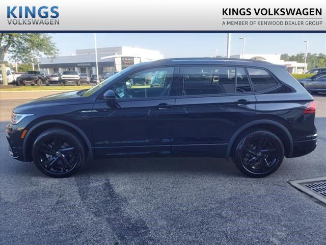 2024 Volkswagen Tiguan SE R-Line Black