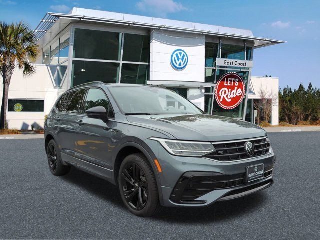 2024 Volkswagen Tiguan SE R-Line Black