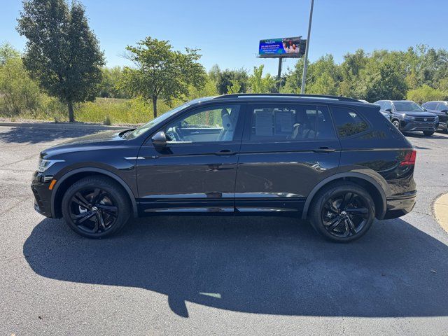 2024 Volkswagen Tiguan SE R-Line Black