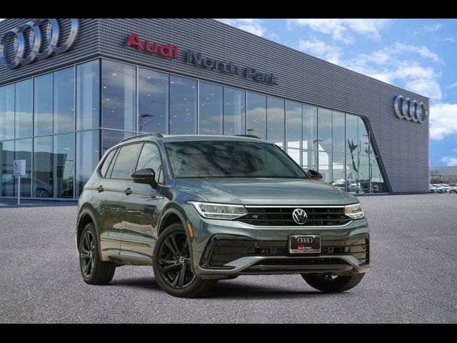 2024 Volkswagen Tiguan SE R-Line Black