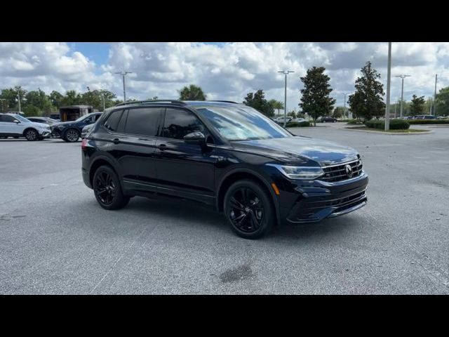 2024 Volkswagen Tiguan SE R-Line Black