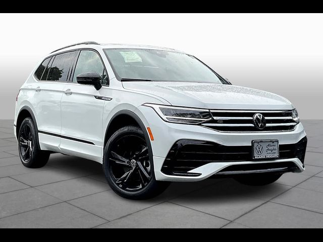 2024 Volkswagen Tiguan SE R-Line Black