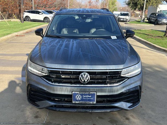 2024 Volkswagen Tiguan SE R-Line Black