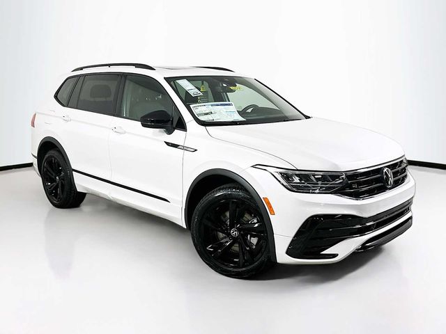 2024 Volkswagen Tiguan SE R-Line Black