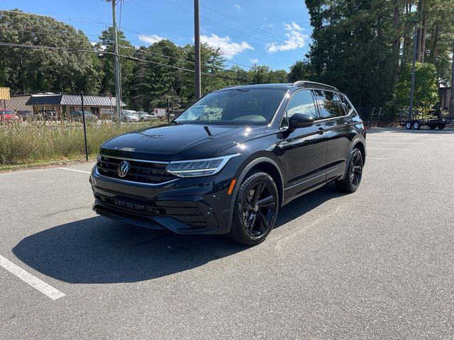 2024 Volkswagen Tiguan SE R-Line Black