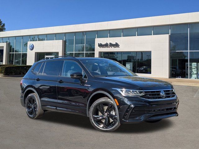 2024 Volkswagen Tiguan SE R-Line Black