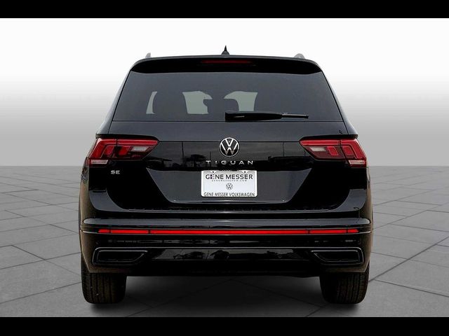 2024 Volkswagen Tiguan SE R-Line Black