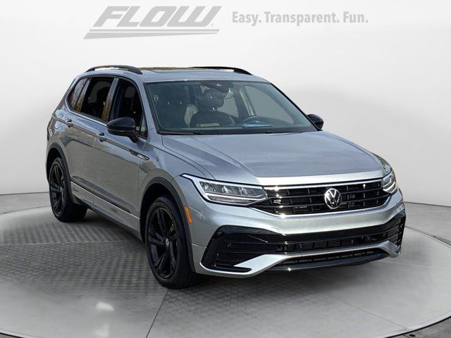 2024 Volkswagen Tiguan SE R-Line Black