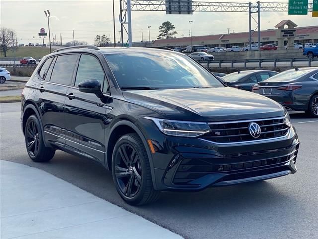 2024 Volkswagen Tiguan SE R-Line Black