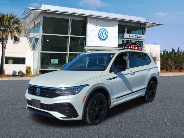 2024 Volkswagen Tiguan SE R-Line Black