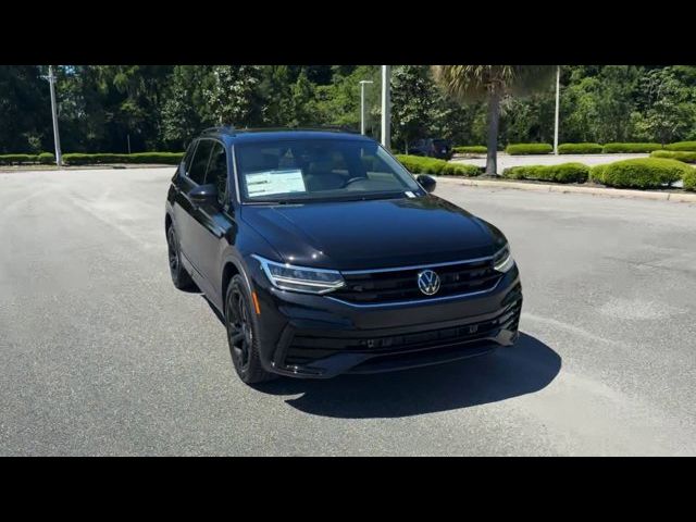 2024 Volkswagen Tiguan SE R-Line Black