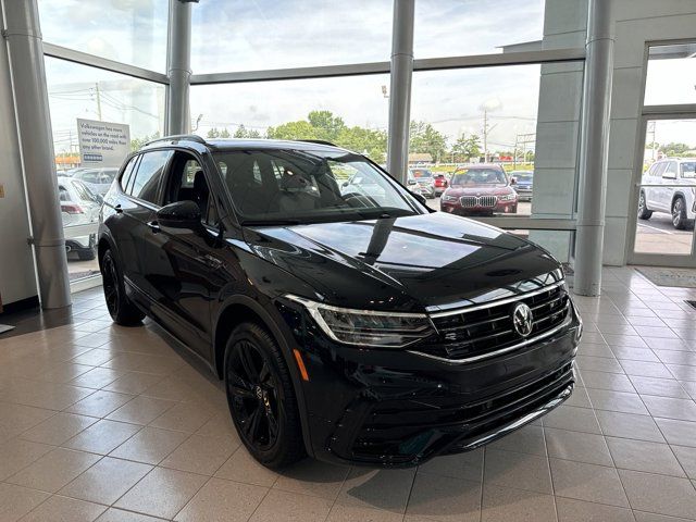 2024 Volkswagen Tiguan SE R-Line Black