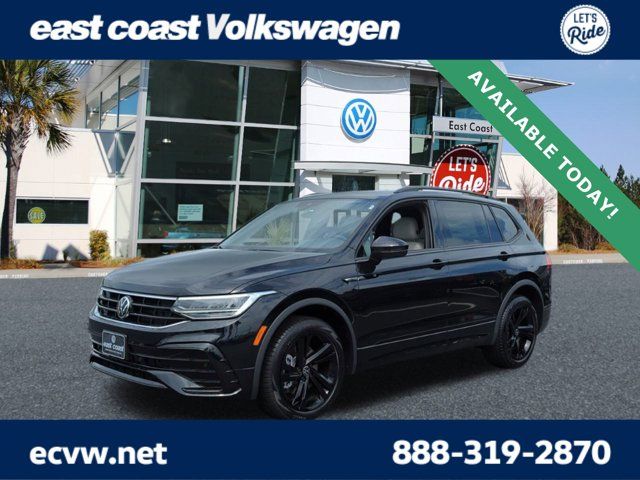 2024 Volkswagen Tiguan SE R-Line Black