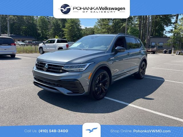 2024 Volkswagen Tiguan SE R-Line Black