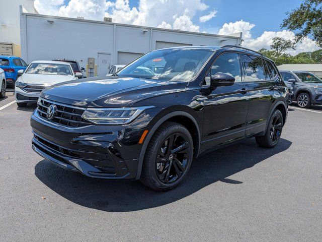 2024 Volkswagen Tiguan SE R-Line Black