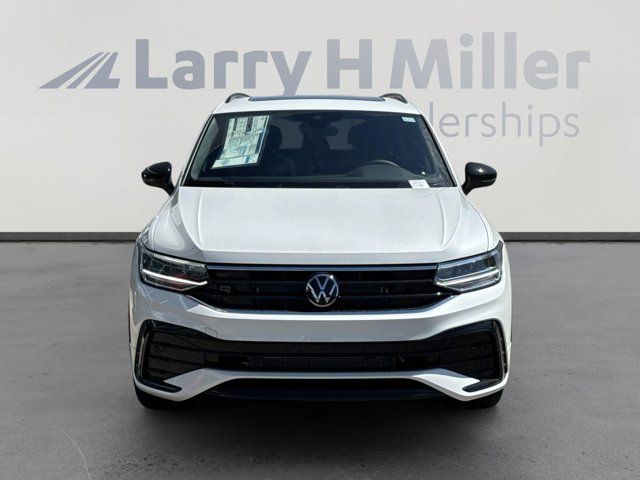 2024 Volkswagen Tiguan SE R-Line Black