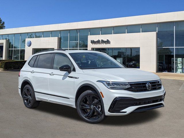 2024 Volkswagen Tiguan SE R-Line Black