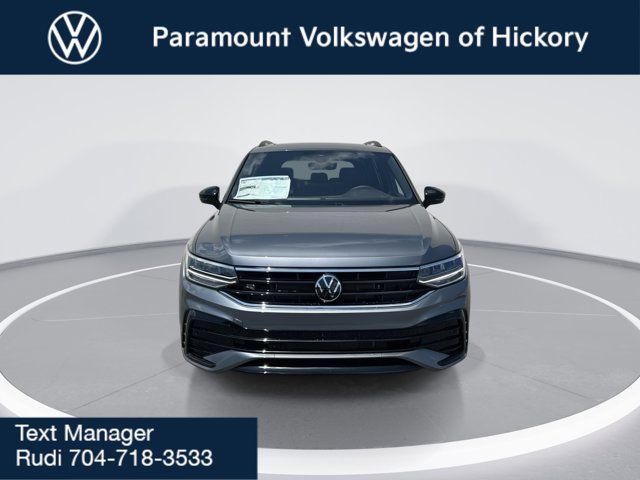 2024 Volkswagen Tiguan SE R-Line Black