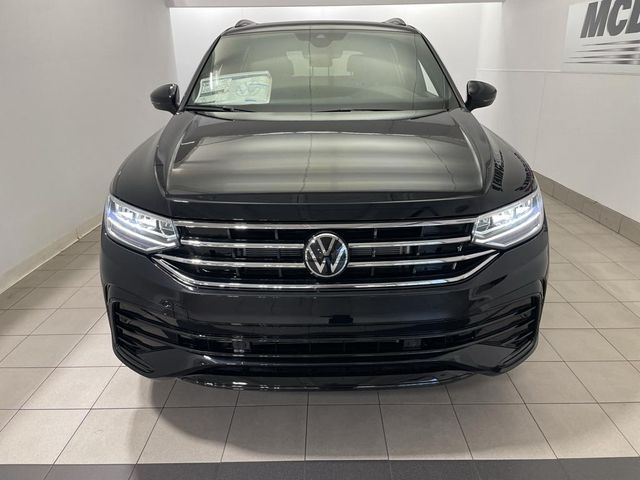 2024 Volkswagen Tiguan SE R-Line Black