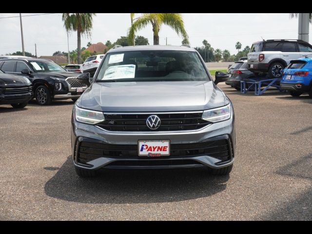 2024 Volkswagen Tiguan SE R-Line Black