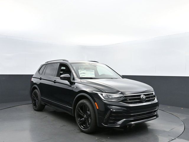 2024 Volkswagen Tiguan/Taos SE R-Line Black