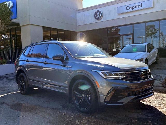 2024 Volkswagen Tiguan SE R-Line Black