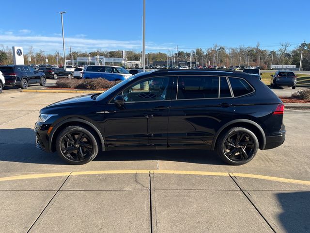 2024 Volkswagen Tiguan SE R-Line Black