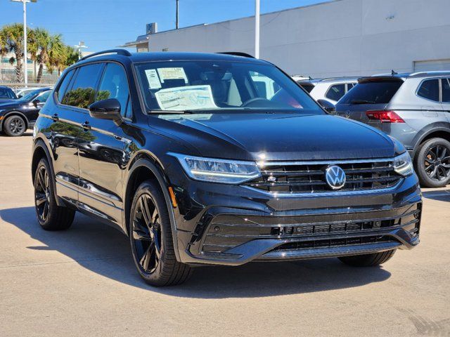 2024 Volkswagen Tiguan SE R-Line Black