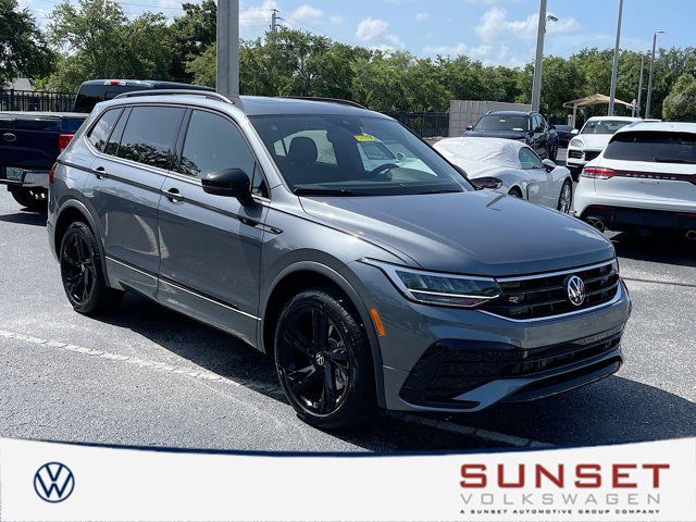 2024 Volkswagen Tiguan SE R-Line Black