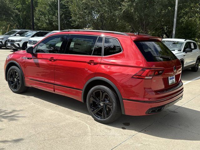 2024 Volkswagen Tiguan SE R-Line Black