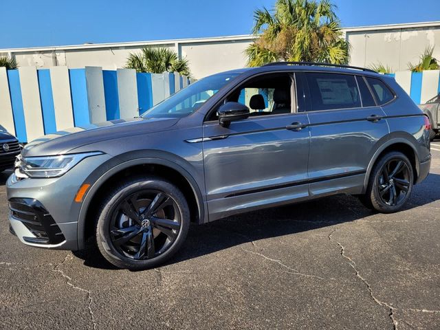 2024 Volkswagen Tiguan SE R-Line Black