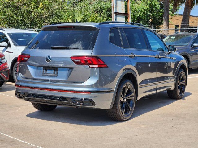 2024 Volkswagen Tiguan SE R-Line Black