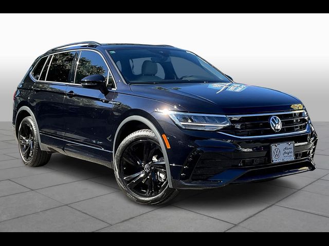 2024 Volkswagen Tiguan SE R-Line Black