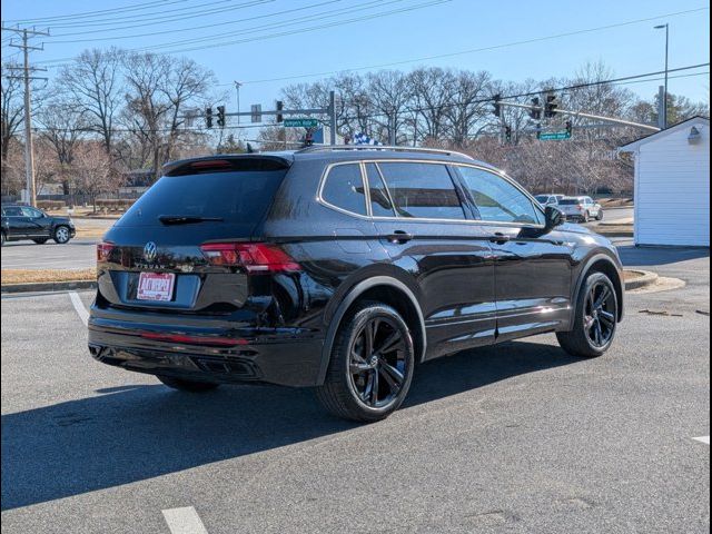 2024 Volkswagen Tiguan SE R-Line Black