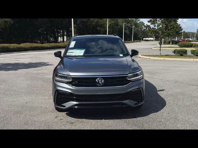 2024 Volkswagen Tiguan/Taos SE R-Line Black