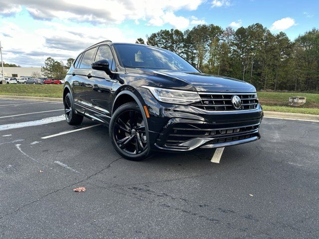 2024 Volkswagen Tiguan SE R-Line Black