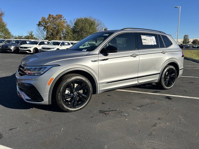 2024 Volkswagen Tiguan SE R-Line Black