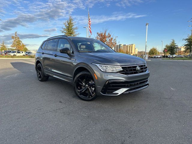 2024 Volkswagen Tiguan SE R-Line Black