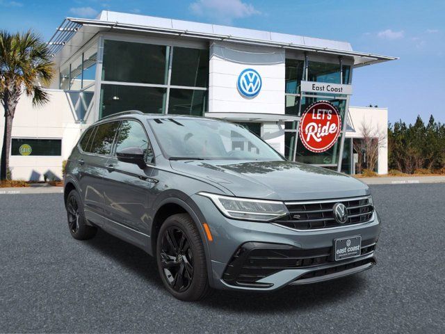 2024 Volkswagen Tiguan SE R-Line Black