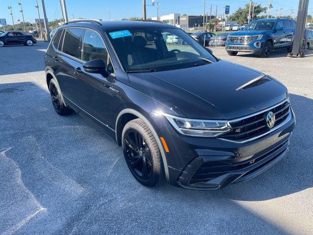 2024 Volkswagen Tiguan/Taos SE R-Line Black