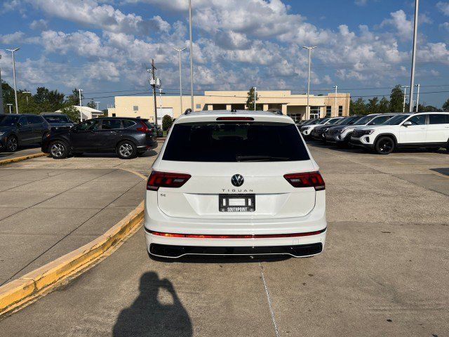 2024 Volkswagen Tiguan SE R-Line Black