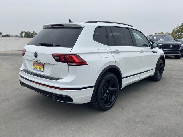 2024 Volkswagen Tiguan/Taos SE R-Line Black