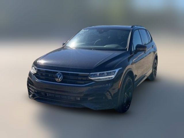 2024 Volkswagen Tiguan SE R-Line Black